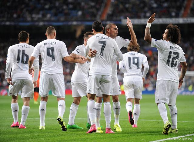 官方：苏格兰裁判沃尔什将执法欧冠第6轮拜仁vs葡体（官宣：苏格兰裁判沃尔什被指派执法欧冠第6轮拜仁对阵葡萄牙体育）