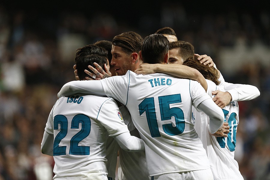 血性！韩国队球员挑衅拜合拉木，王博豪为队友出头撞倒挑事者（硬刚！韩国队员挑衅拜合拉木，王博豪挺身护队友将挑事者撞翻）