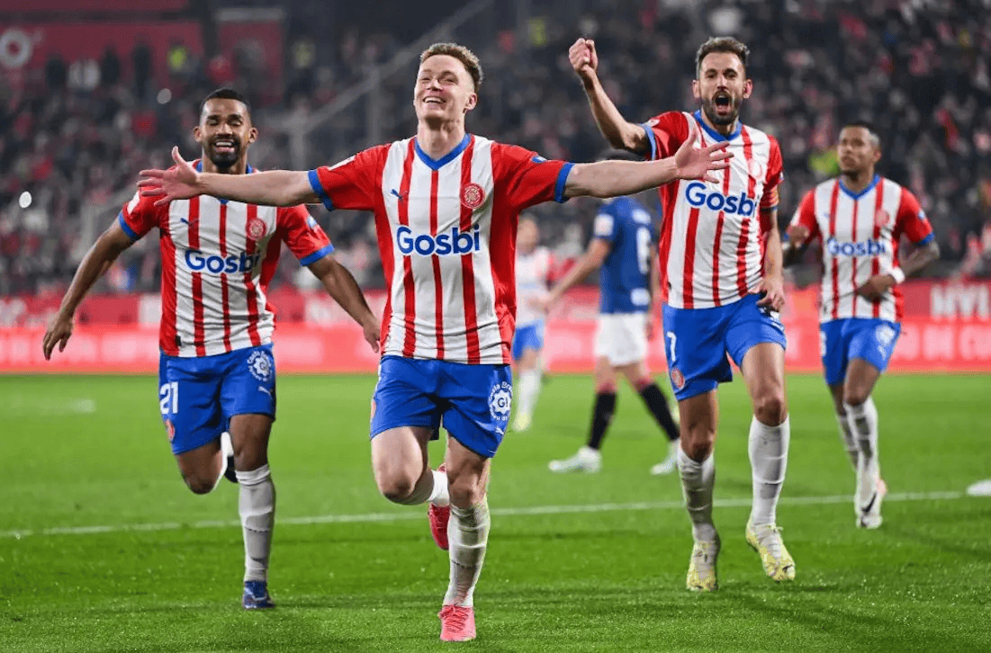 城市更新记丨城市老厂区变身社区活力场（老厂区焕新：工业遗址化身社区活力中心）