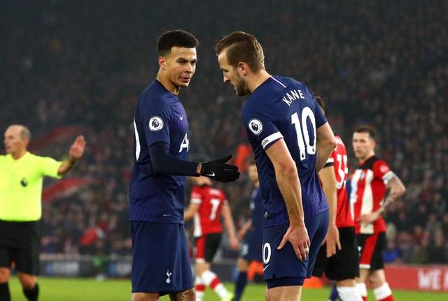 瓦基弗银行女排新赛季冲欧冠决赛主帅：很幸运能拥有博斯科维奇（瓦基弗银行女排新季剑指欧冠决赛 主帅：拥有博斯科维奇是我们的幸运）