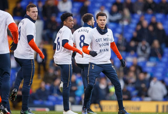 欧冠淘汰赛前瞻：拜仁客战巴黎,（欧冠淘汰赛前瞻：拜仁做客挑战巴黎）